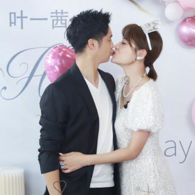了解宝马5系后排座椅能打开到后仓吗?的知识星球,探索无限知识宝藏!